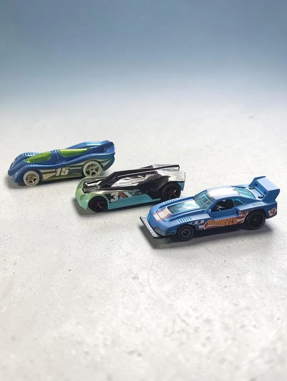(Lot Of 3) Assorted Hot Wheels Power Pistons/Split Vision/ GT-Scorcher/Die-Cast
